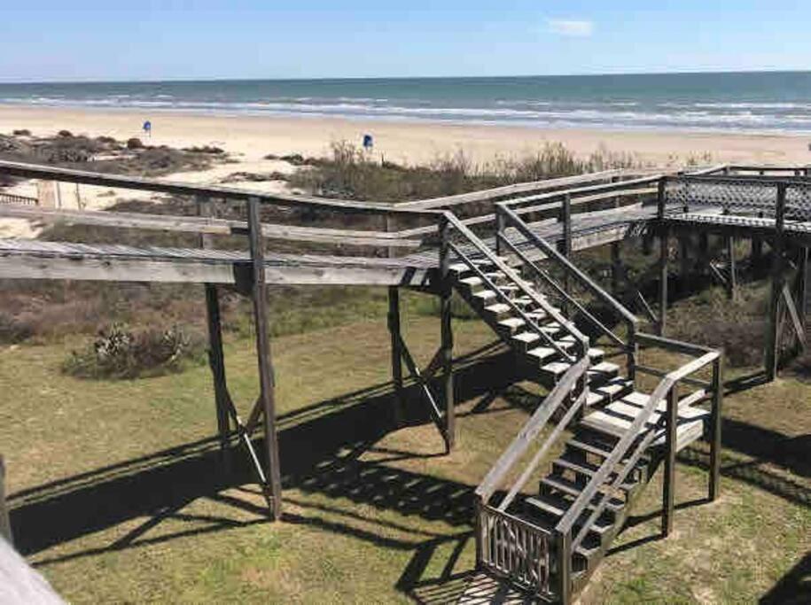 Athena'S Oceanfront Haven Βίλα Surfside Beach Εξωτερικό φωτογραφία